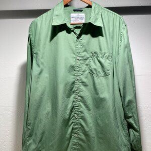 American Eagle Men's Vintage Fit Button Down Shirt